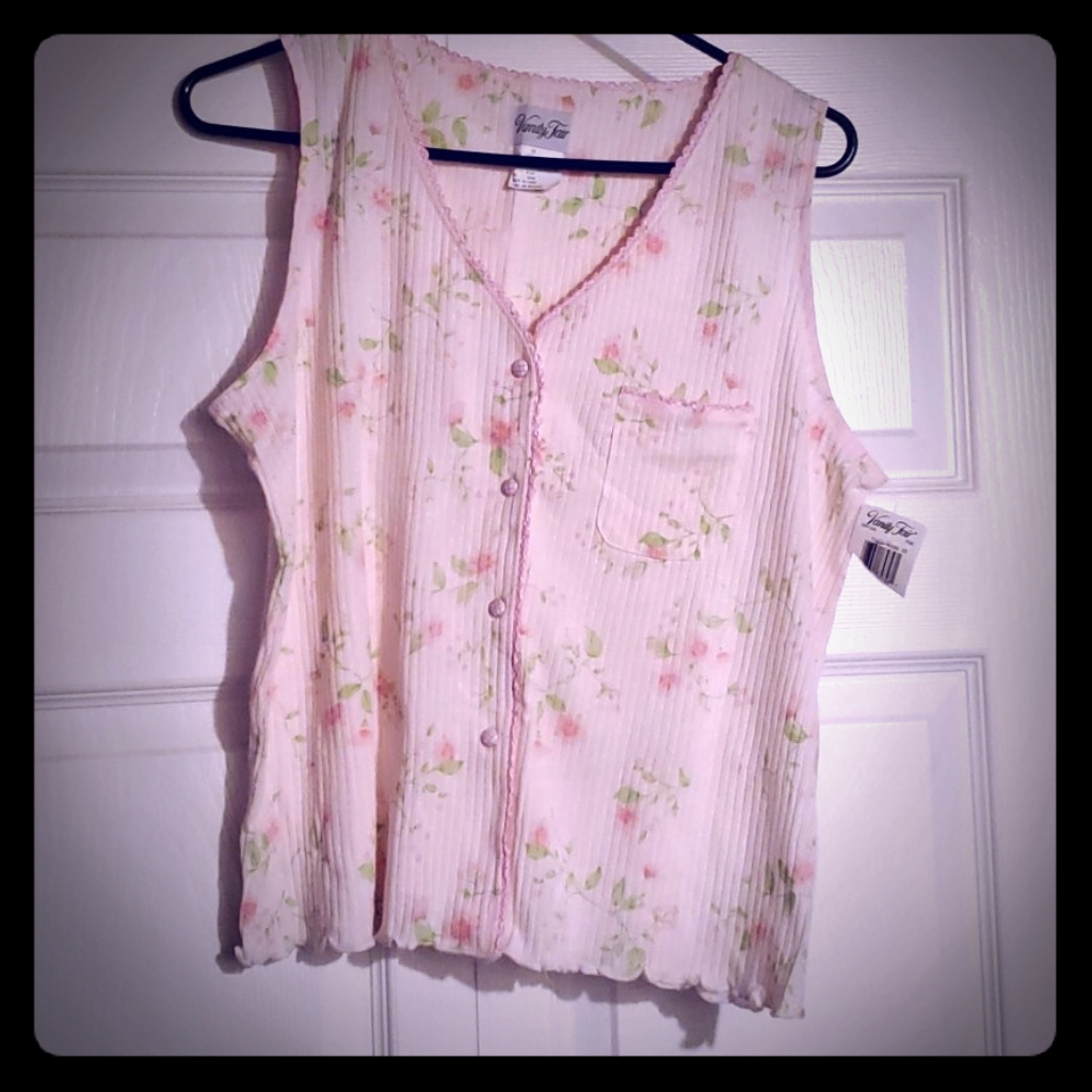 Brand New Vanity Fair Sleepwear